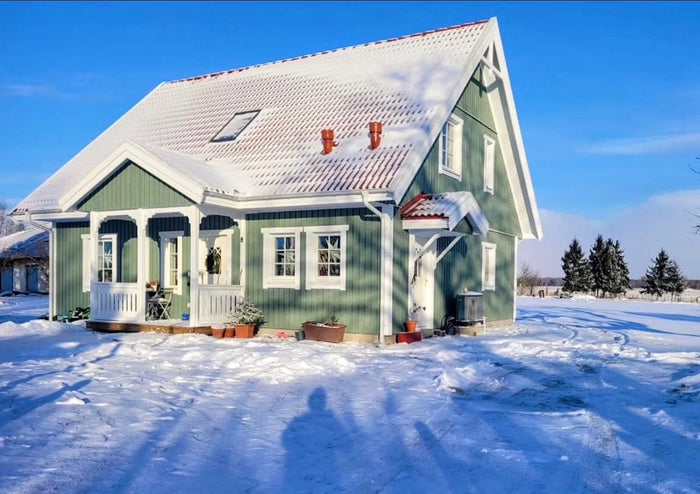 Winterfest und farbecht: Kräftiges Grün mit weißen Details